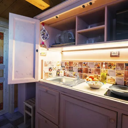 'vindemia La Salmon By Interhome *