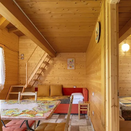 'vindemia La Salmon By Interhome